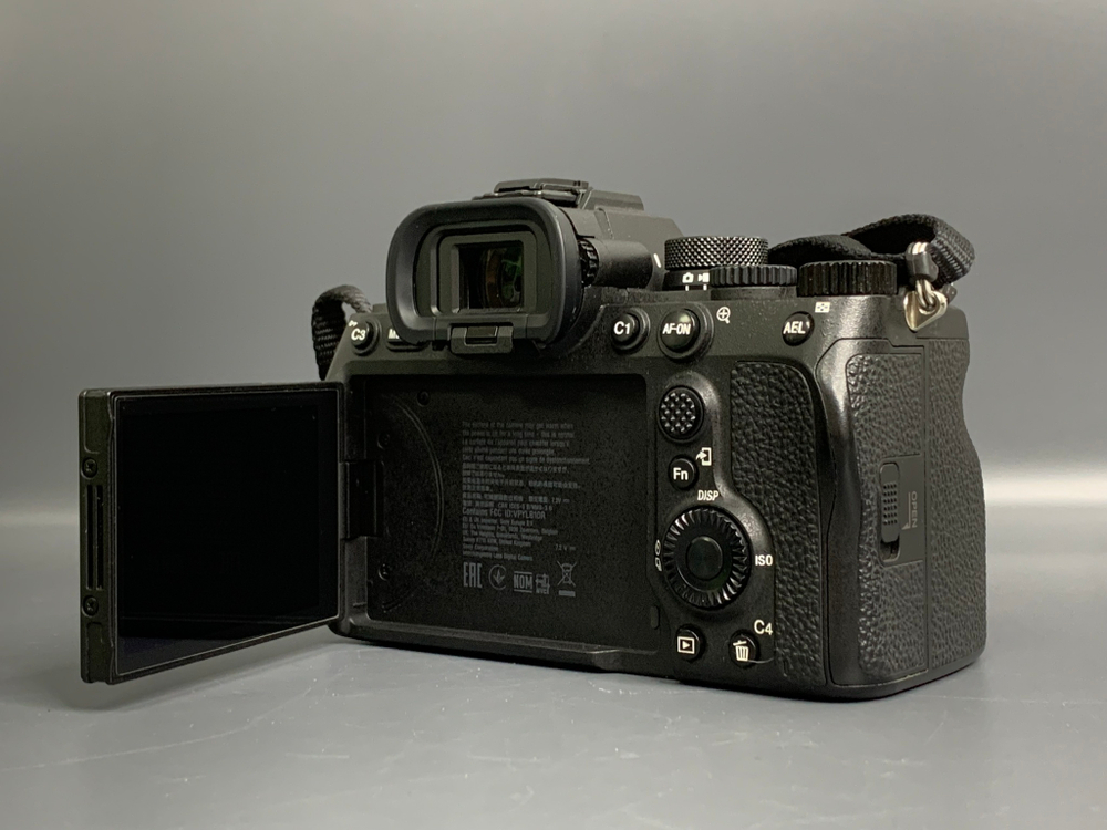 Sony A7 IV 5000 кадров