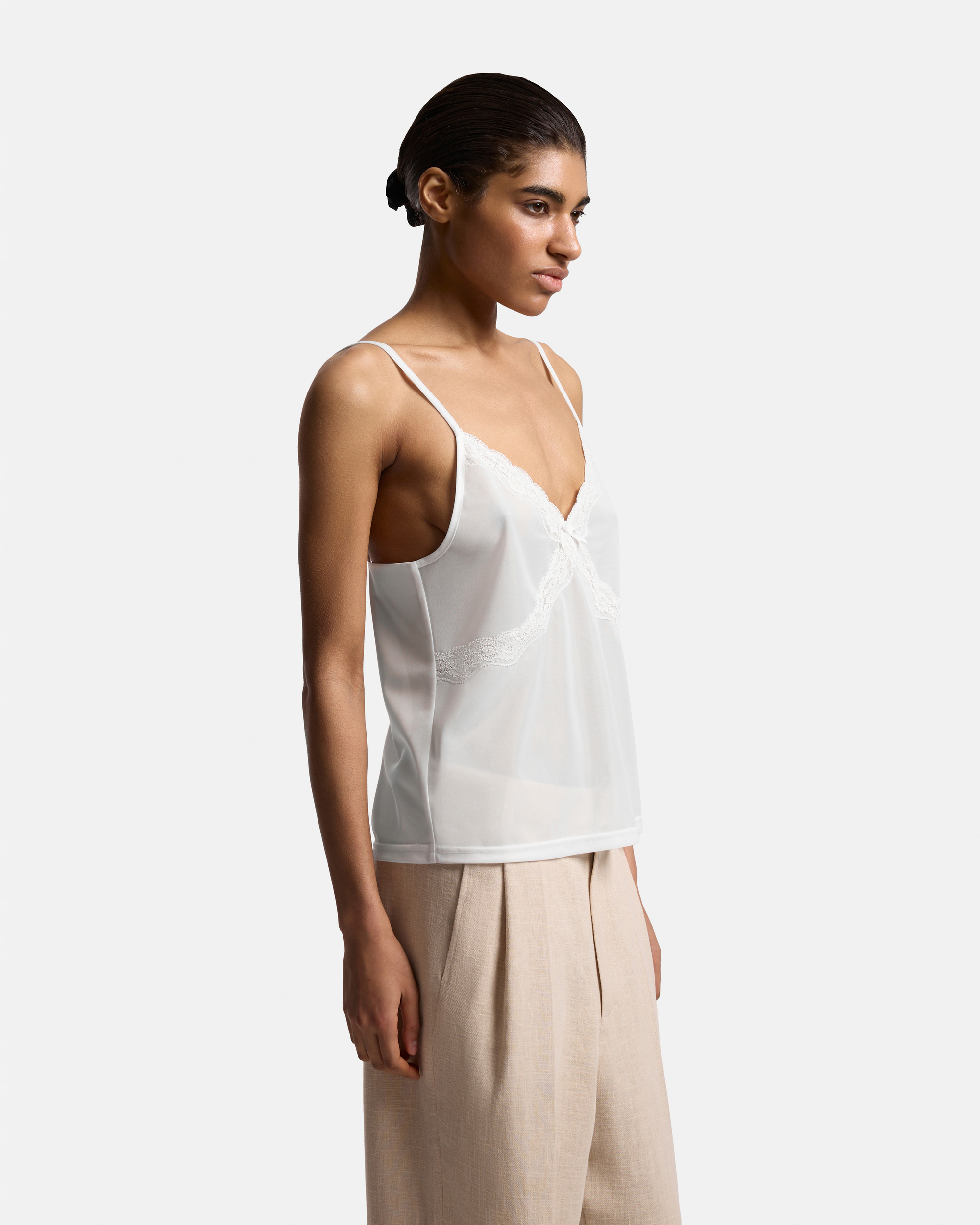 МАЙКА НЕГЛИЖЕ