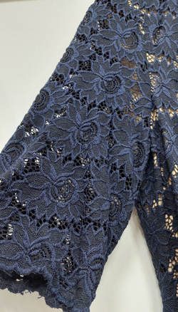 Платье женское нарядное новогоднее праздничное на праздник кружево кружевное синее тёмно-синее золотое большой размер 56 шифон трикотаж вискоза силуэтное футлярное по фигуре