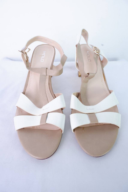 Босоножки Molo светлые, 40 размер, новые