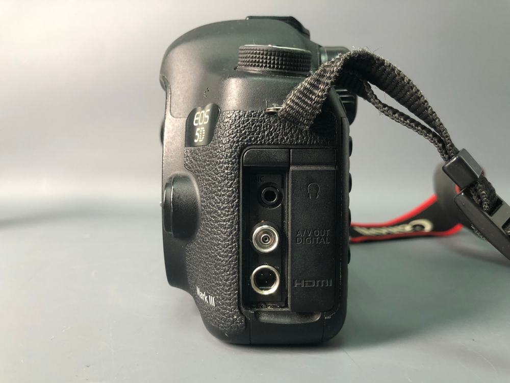 Canon EOS 5D Mark III, 64000 кадров пробега