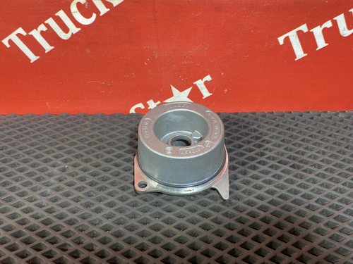 Крышка цилиндра демультипликатора