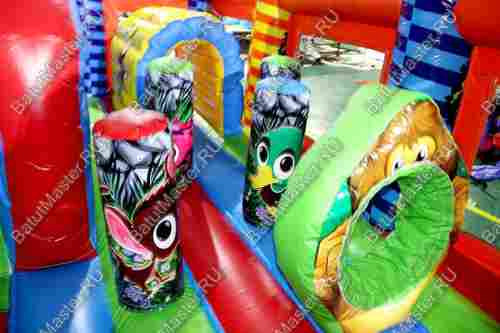 Коммерческий надувной батут "Веселые птички" 7*5*4 м