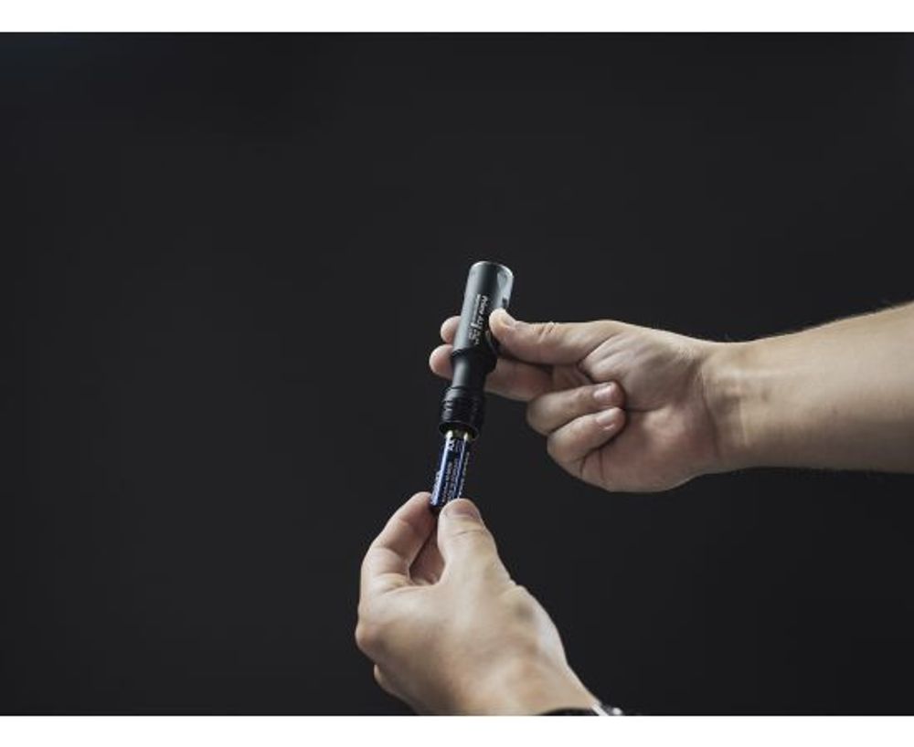 Фонарь Armytek Prime A1 Pro v3 / XP-L Теплый / 465 лм / TIR 20°:80° / 1xAA или 1x14500