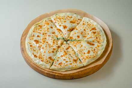 Чуду с зелёным луком и творогом