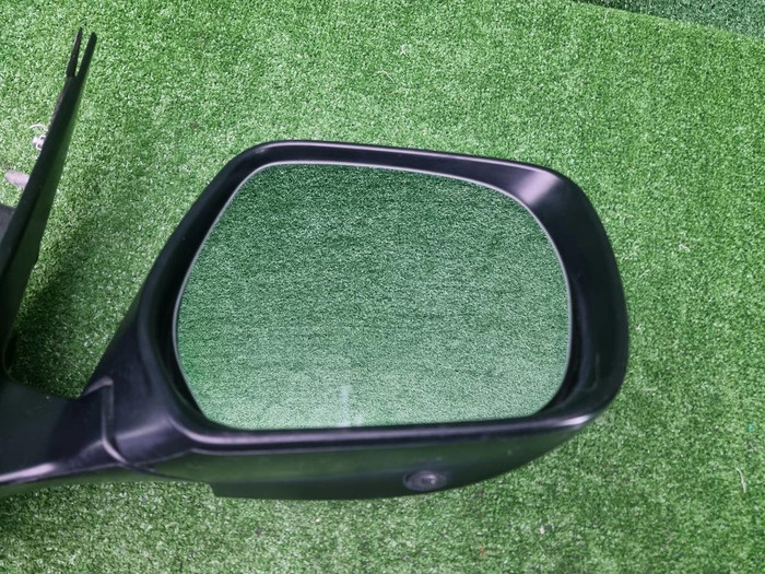 Зеркало правое Toyota Land Cruiser 200 (15-21) 18к