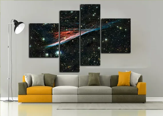 Модульная картина "За пределами планеты"