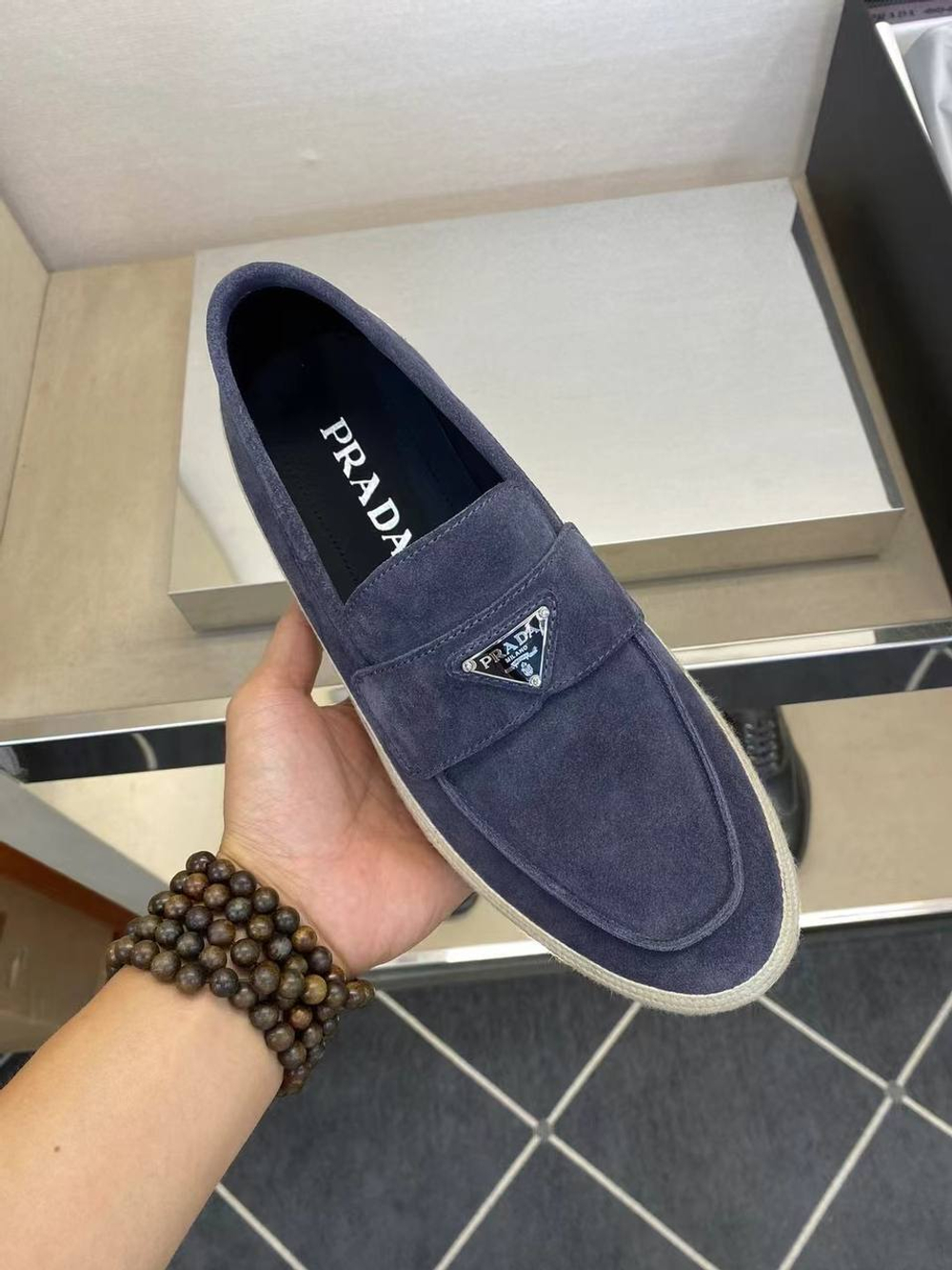 Лоферы Prada