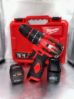 Big Case Дрель-шуруповерт, 18 В, 70 Нм, 2 АКБ