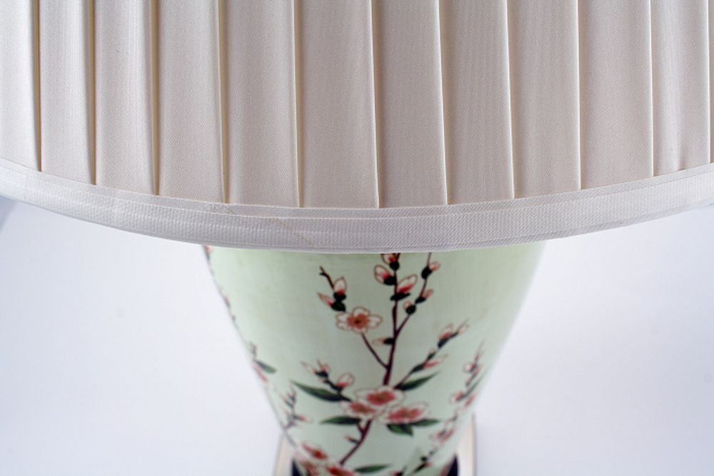 Лампа настольная "Абрикосовое дерево в цветах"