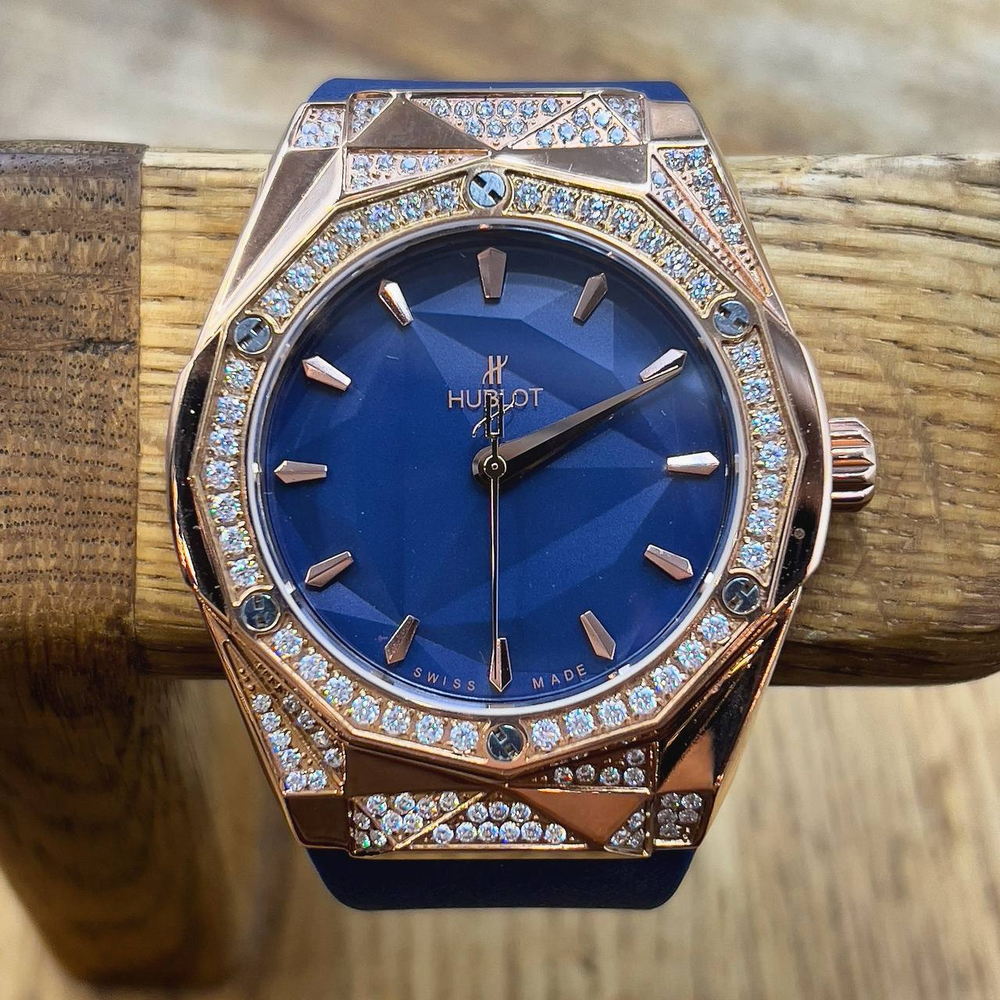 Часы Hublot