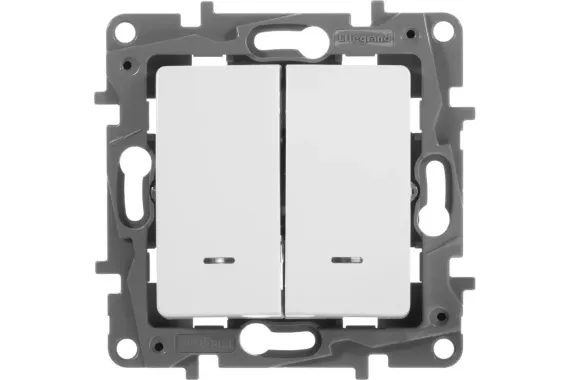 Выключатель Legrand Etika 2 клавиши с индикатором белый 25646