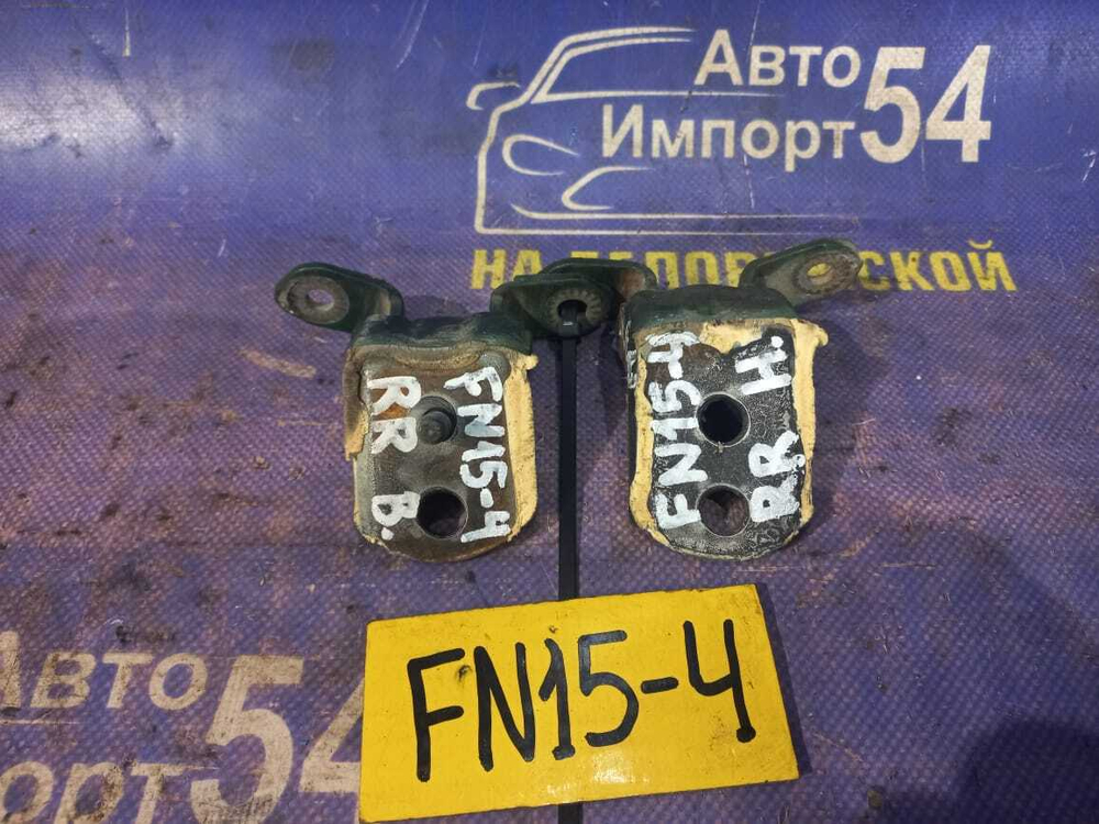 Петля двери задней правой NISSAN PULSAR 1999