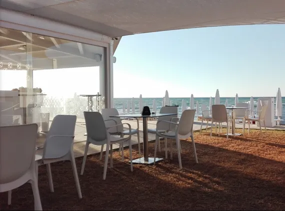 Кресло пластиковое Ginevra, лен