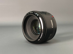 Canon EF 50mm f/1.8 II Canon EF