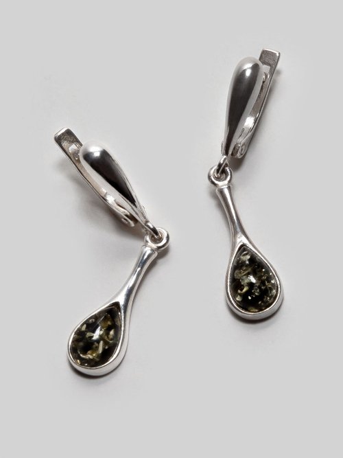 Серьги-пусеты из серебра 925 с цельным зеленым янтарем. Калининградский янтарь серьги