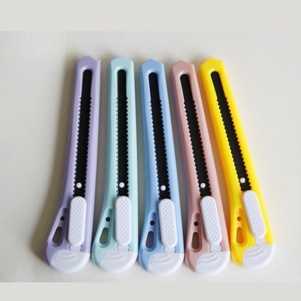 Нож канцелярский 9мм