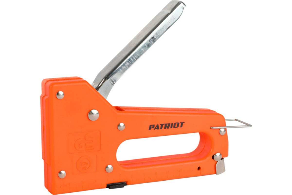 Степлер PATRIOT SPQ-113, пластиковый корпус, скобы 4-8мм, 100 шт в комплекте 350007504
