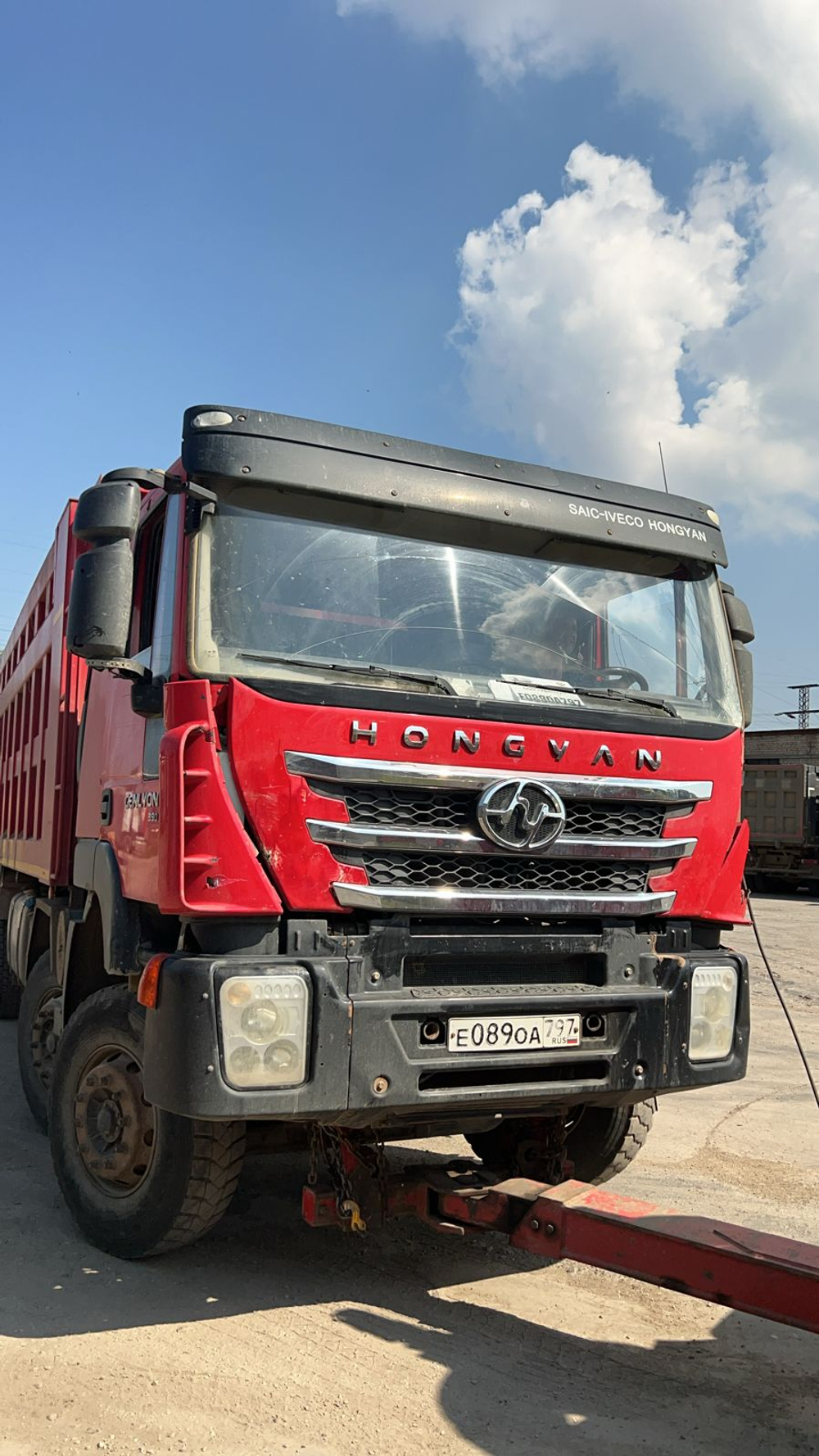 HONGYAN 908 8x4 Самосвал CQ3406HV39 (Дизельный, 8,7 л, 387 л.с., МТ)