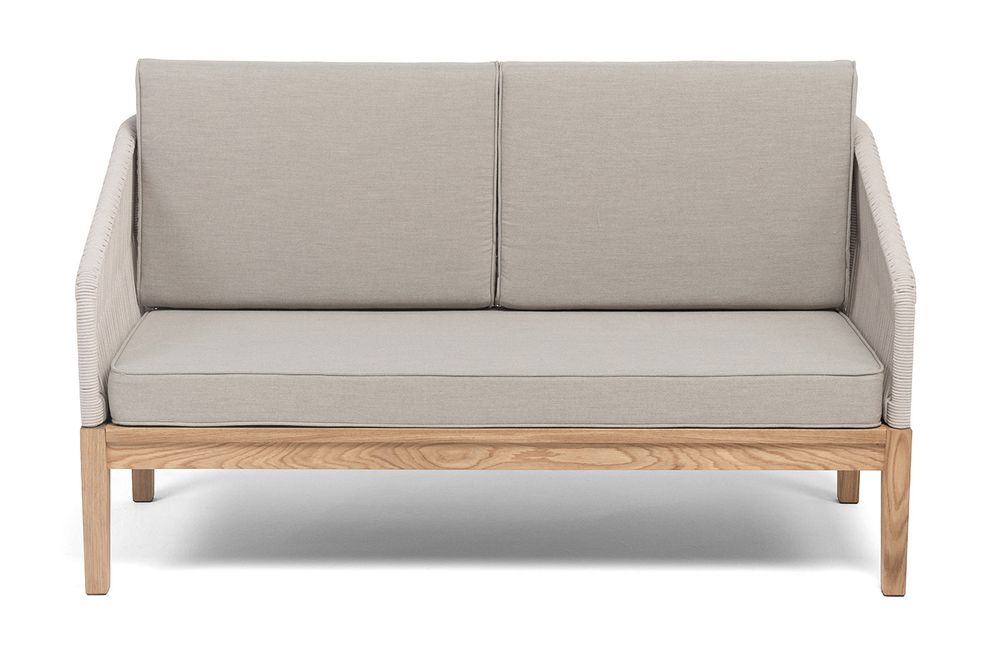 "Канны" диван 2-местный плетеный из роупа, основание дуб, роуп бежевый круглый, ткань бежевая 15052