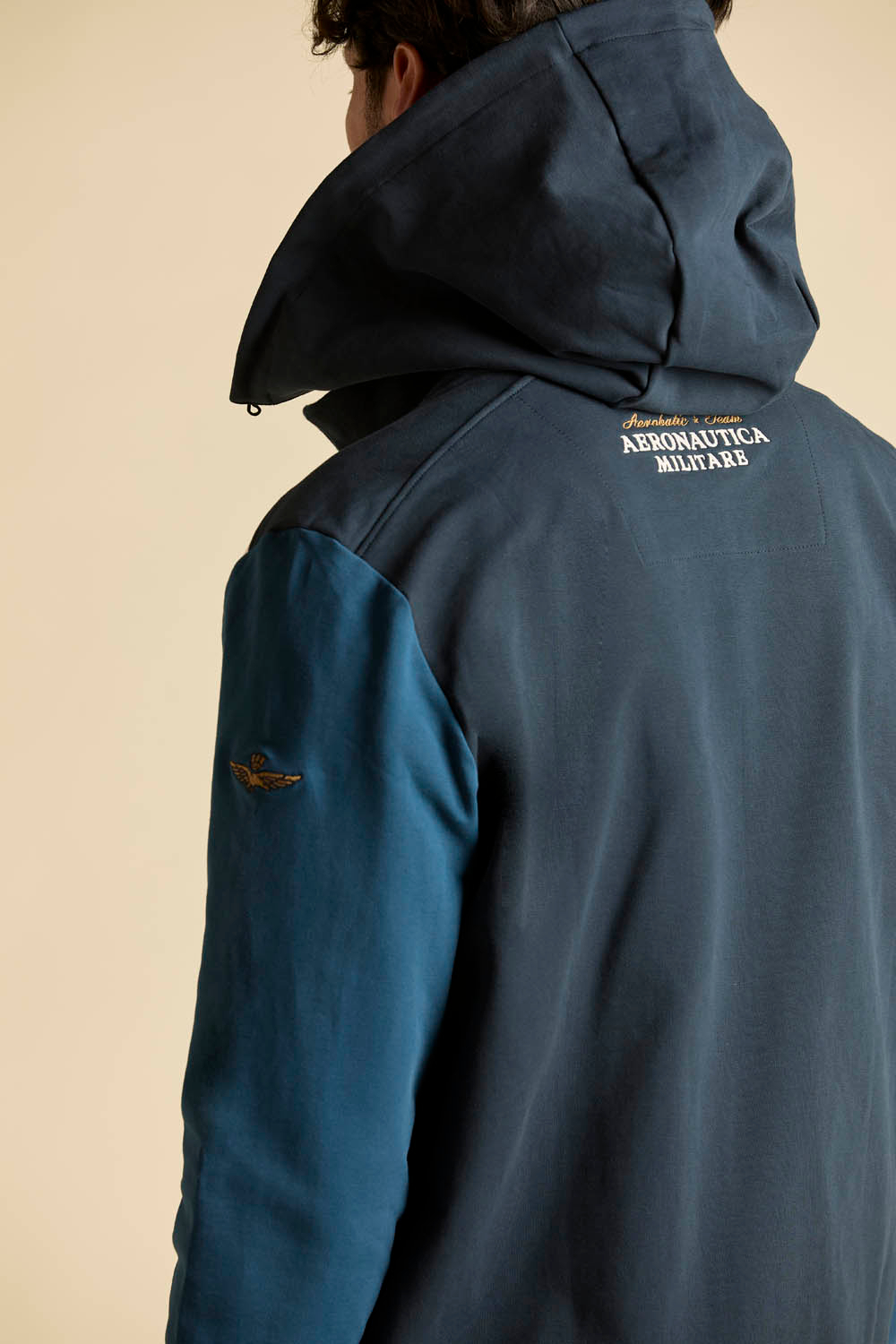 Спортивный костюм из хлопка