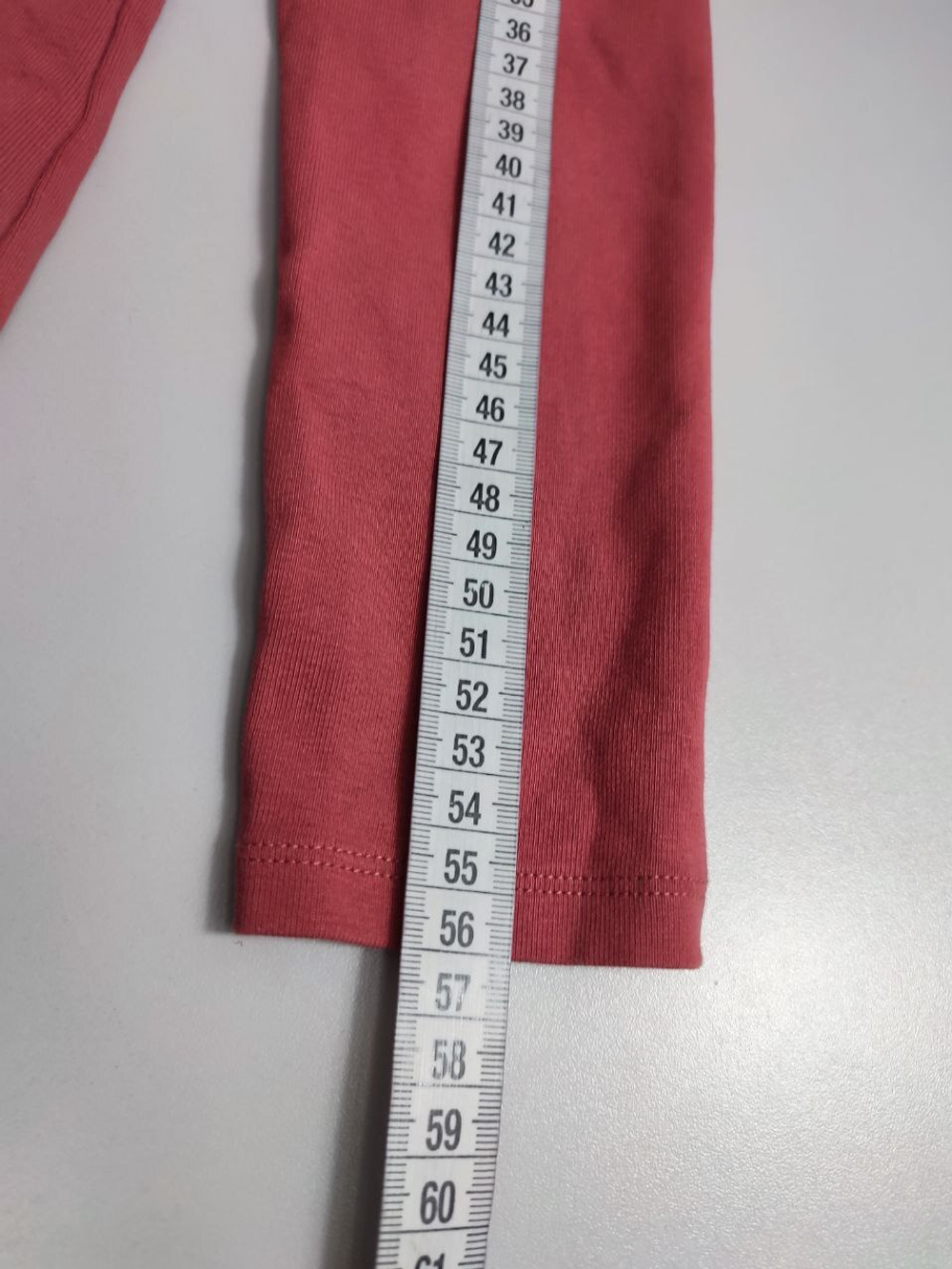 Водолазка Uniqlo нежного цвета 42 размер