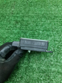 Датчик слепых зон правый RR Vogue 4 L405 (12-22)