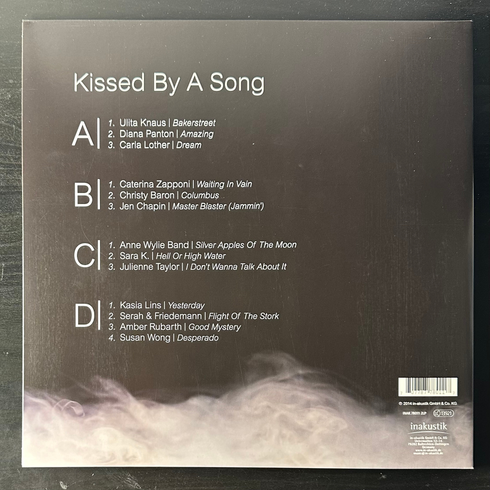 Сборник Dynaudio: Kissed By A Song (Германия 2014г.) 2х12", 45 RPM