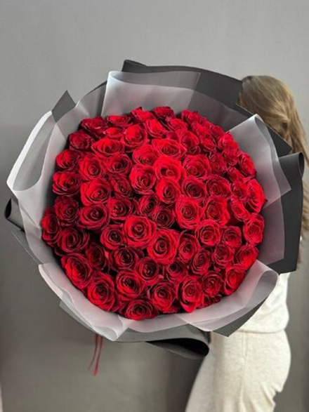 Букет из 69 красных роз (Эквадор 60 см)