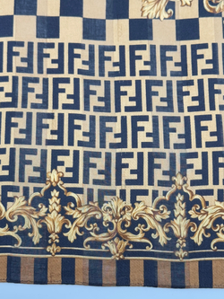 Платок коричневый с чёрным Fendi