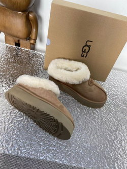 UGG