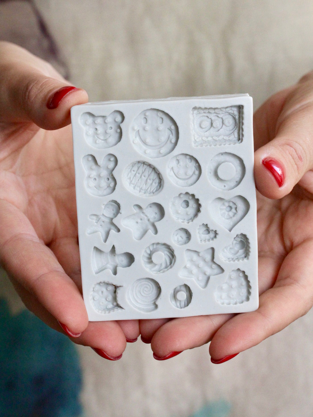 Молд силиконовый прямоугольный для лепки "Мини печенья" / форма для лепки игрушечных сладостей из полимерной глины для кукол и ватной игрушки