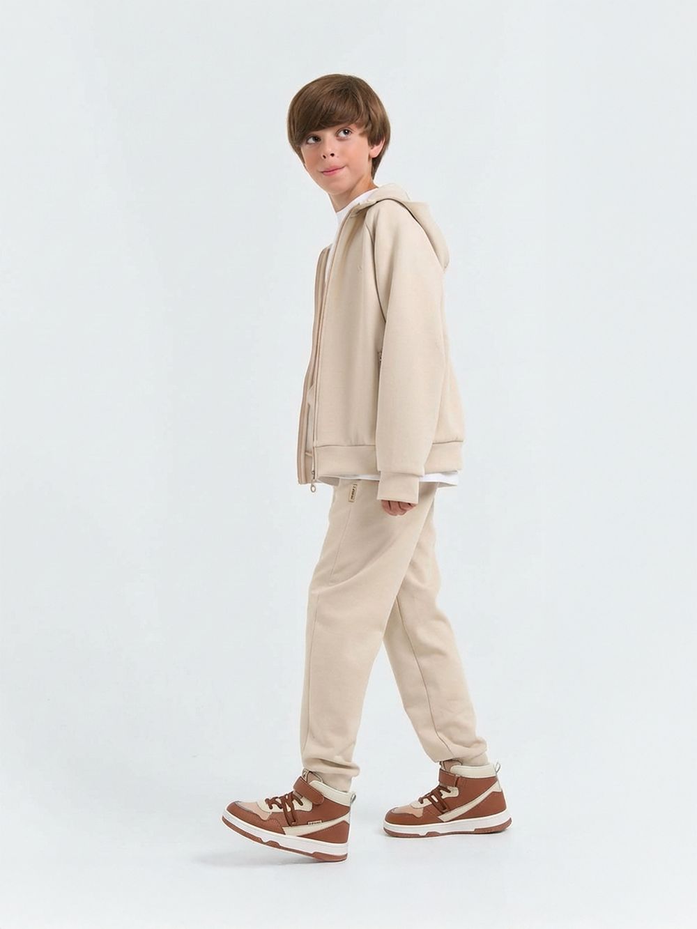 Кроссовки утепленные "Орех"