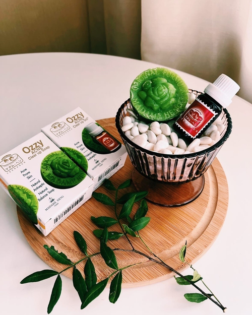 Мыло Оззи для глубокой очистки проблемной кожи Madam Heng