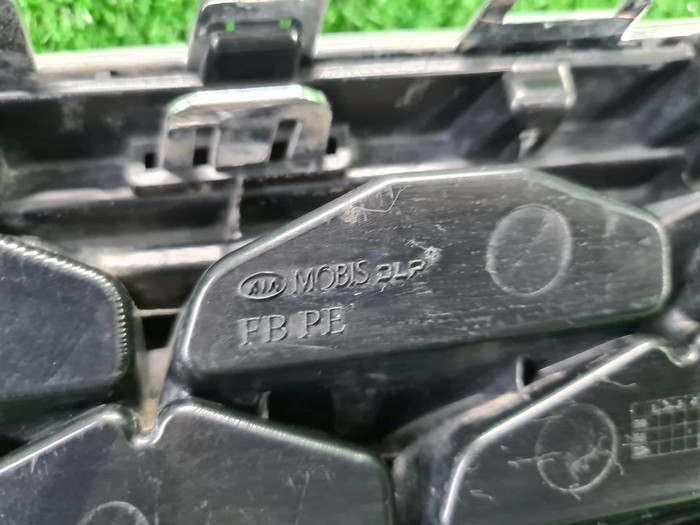 Решетка радиатора Kia Rio 4 FB (2020-н.в.) седан