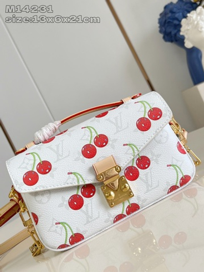 Louis Vuitton Pochette Metis East West