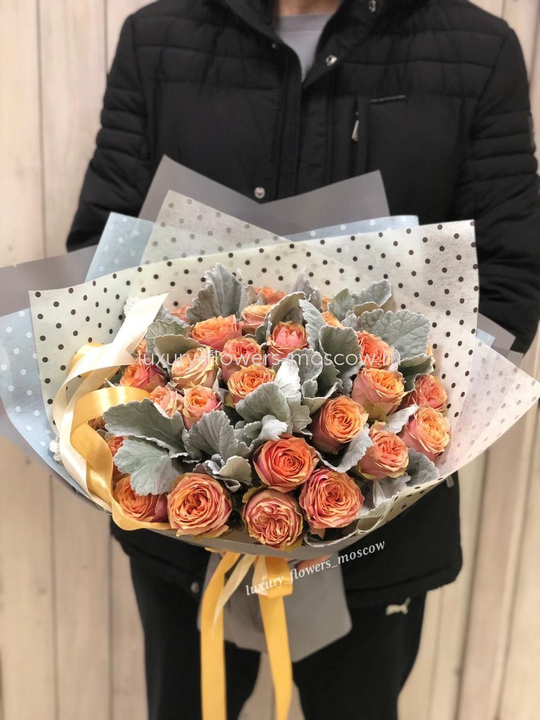 Пионовидные розы 56