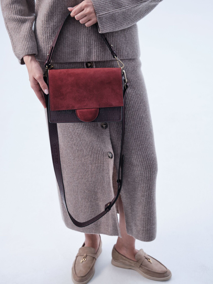 Сумка замшевая через плечо бордо