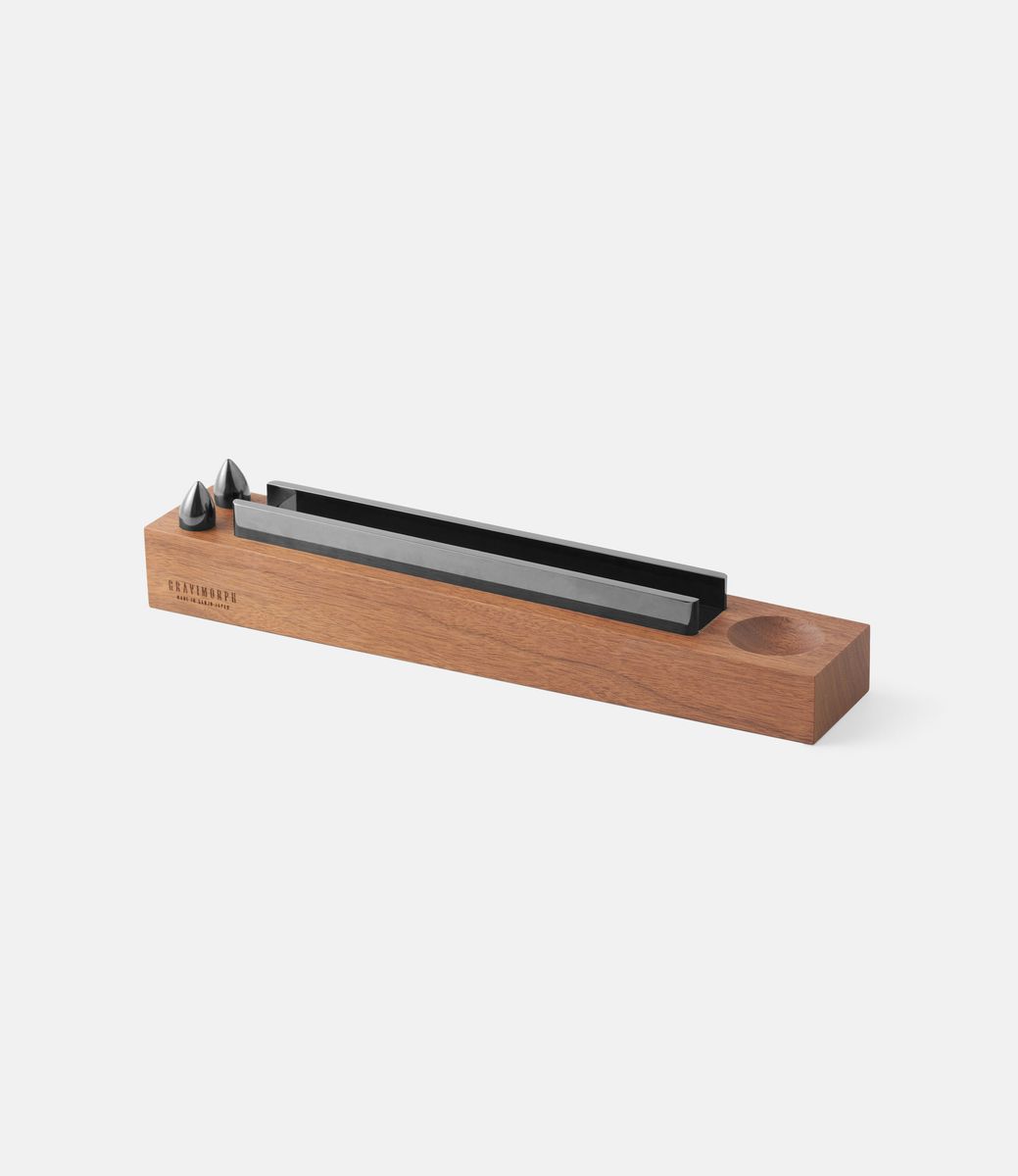 Nozaki Spindle Black — японская дзен-скульптура