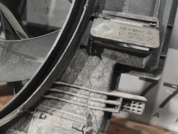 Вентилятор радиатора Volvo XC90 2 14-нв Б/У Оригинал 31439756