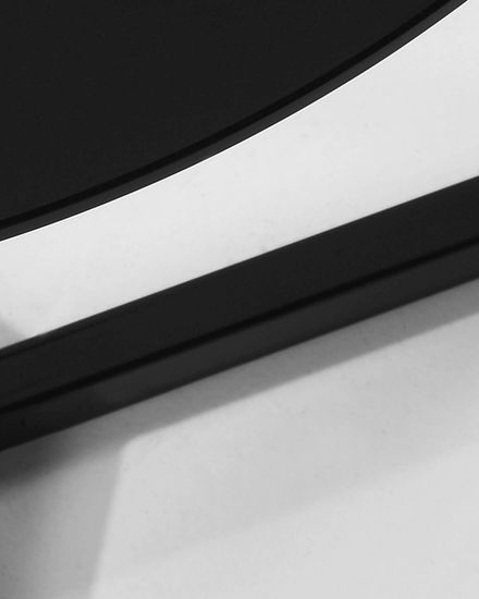 Столик Marae черный Испания