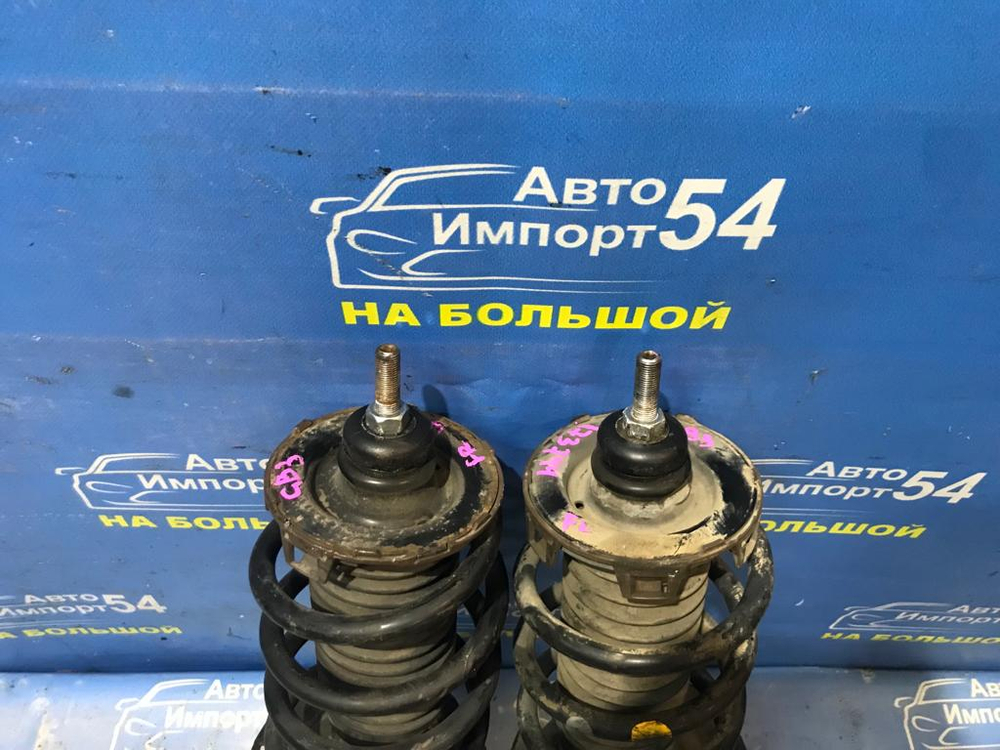 Стойка передняя левая Honda FREED 2008-2016