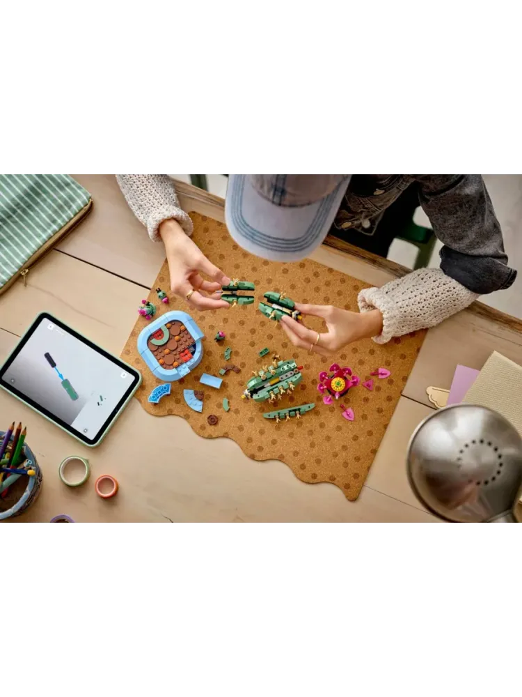 Конструктор Botanical Collection 11509 Цветущий Кактус