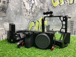 Sony A6500 + SmallRig + бат. блок (11.300 кадров)