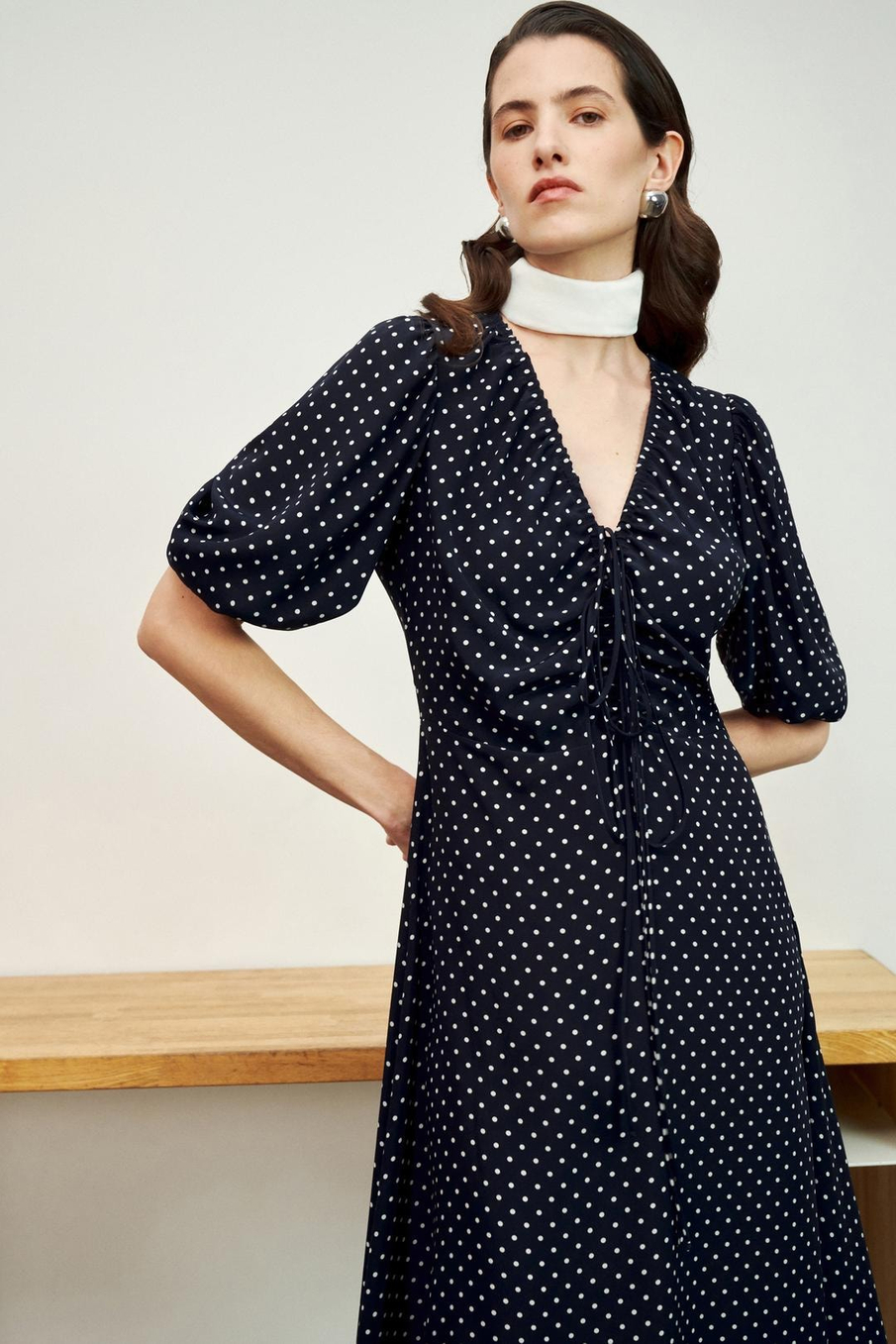 Платье на сборке