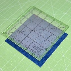 Линейка для пэчворка в дюймах, 5 ½ х 5½" (арт. D05-S)