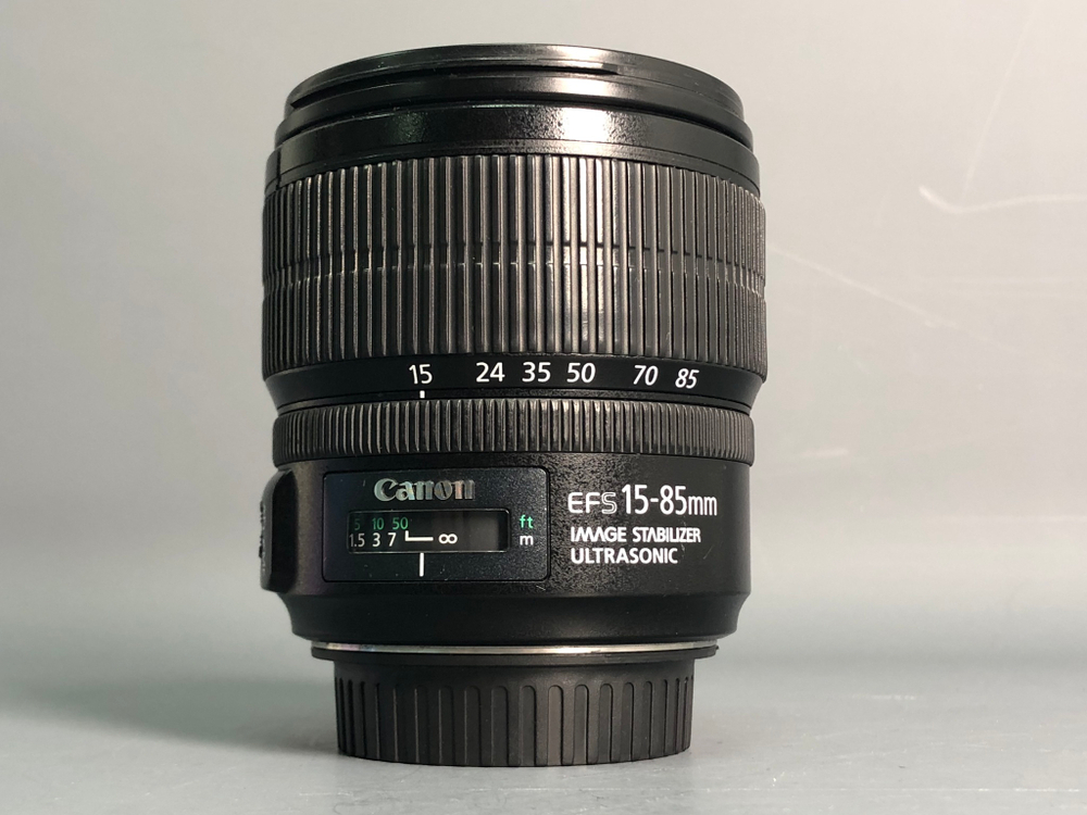 Canon EF-S 15-85mm f/3.5-5.6 IS USM