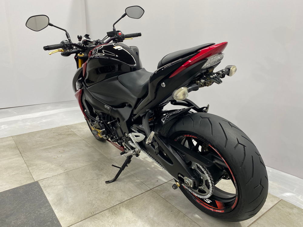 Suzuki GSX-S1000 049268