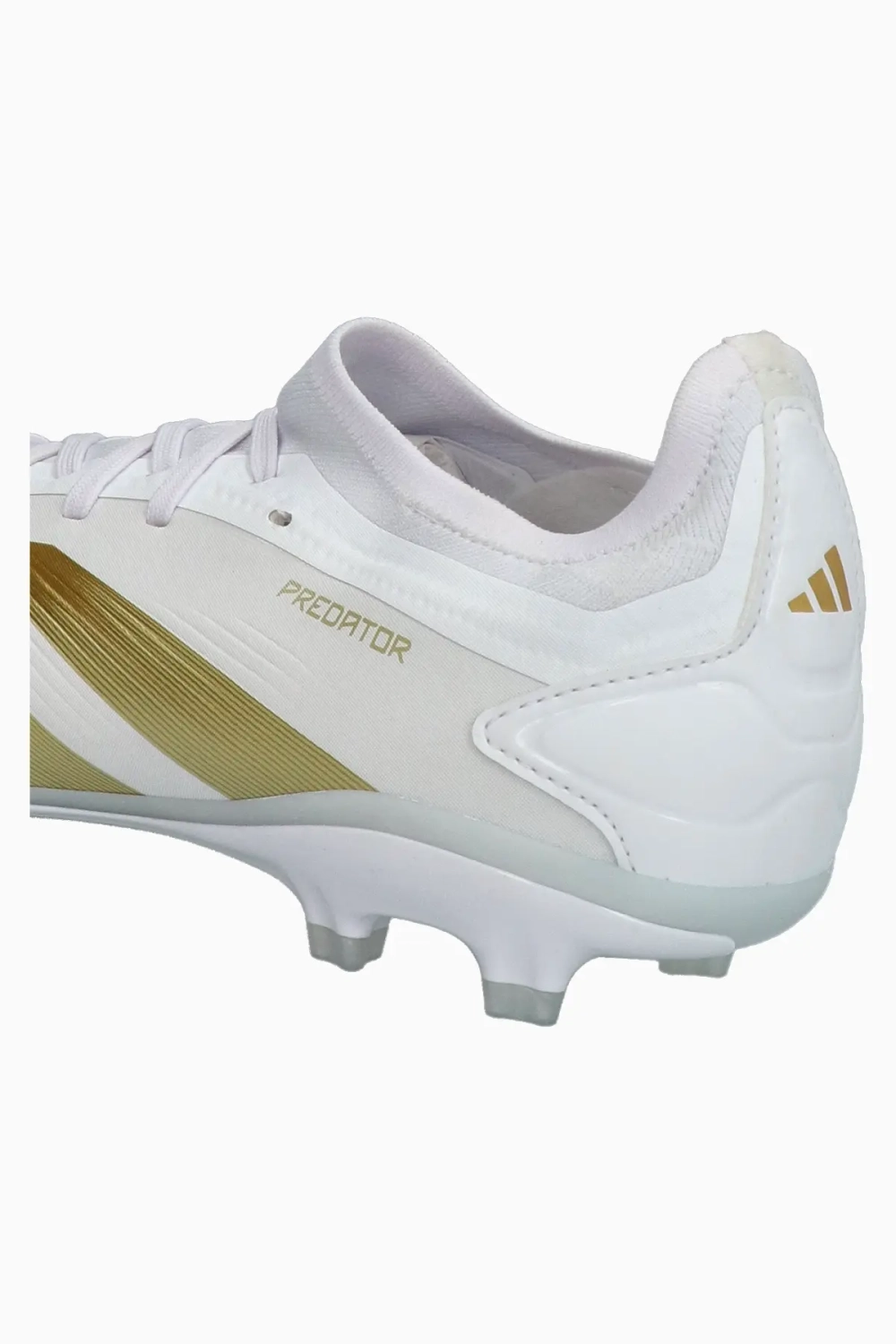 Predator boots white store