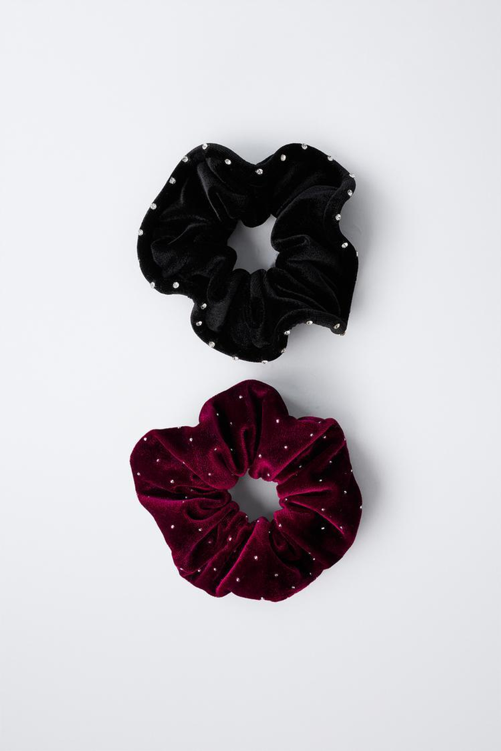 ZARA НАБОР ИЗ ДВУХ БАРХАТНЫХ РЕЗИНОК ДЛЯ ВОЛОС СО СТРАЗАМИ, ЧЕРНЫЙ
